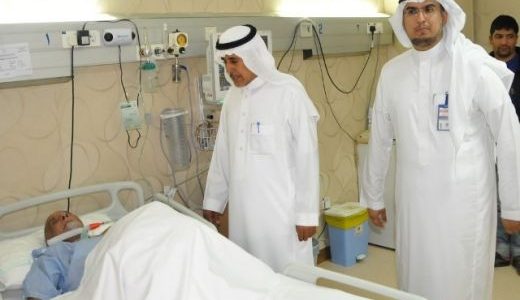 محافظ عنيزة بالنيابة إطمأن على صحة الخراز والقرعاوي بمستشفى الملك سعود بعنيزة‎