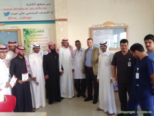 مستشفى الرس ينفذ حملة تبرع بالدم في كلية الآداب بالرس