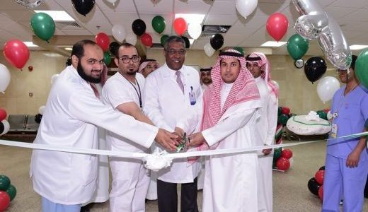 مدير مستشفى الملك فهد  يدشن فعالية يوم التمريض الخليجي