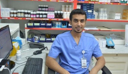 يزيد الحربي رئيس لقسم الصيدلية بمستشفى عيون الجواء