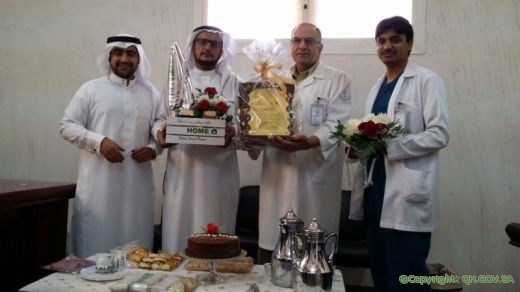 مركز صحي النخيل يقيم حفل تكريم للدكتور محمود فتحي السنباطي