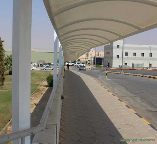 إنشاء مضلات لممر المشاة وجسر معلق في مستشفى الرس العام