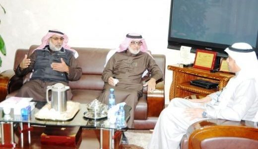 مدير مستشفى الملك سعود بعنيزة استقبل وفد جمعية طهور