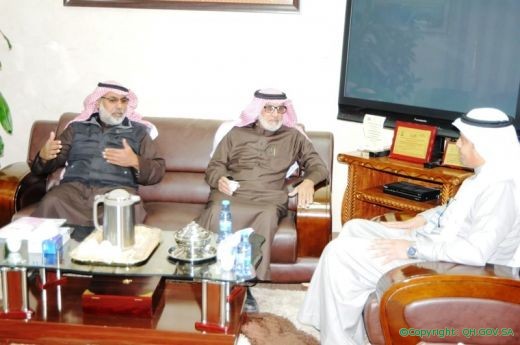 مدير مستشفى الملك سعود بعنيزة استقبل وفد جمعية طهور