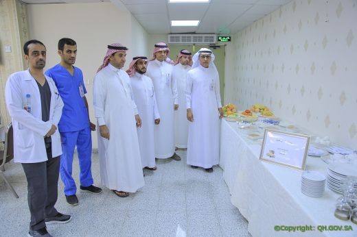 مستشفى البكيرية العام يقيم برنامج الفطور الصحي للموظفين